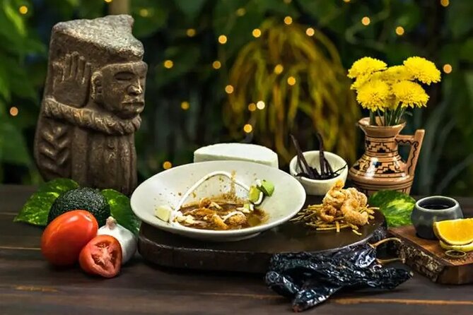 10 Experiences Tour: A Culinary Journey Through Mexico - That audio-visual dinner show, and how it fits the meal