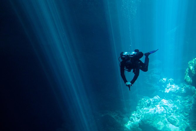 2 cenote divings (including one deep diving) for advanced divers in Tulum - Safety, screening, and the advanced Pit requirement
