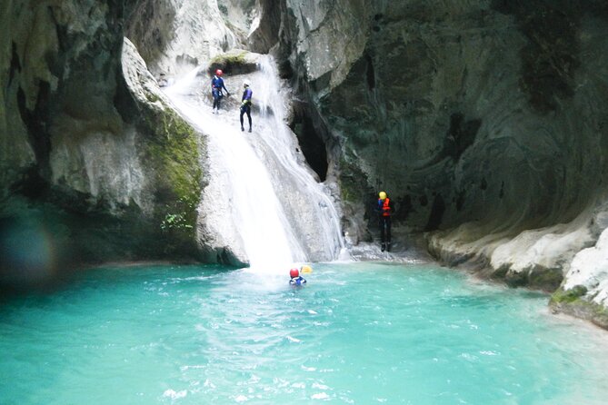 2-Day Tour with Canyoning and Rappelling to the Infiernillo Canyon - Key things that make this canyoning tour worth your time