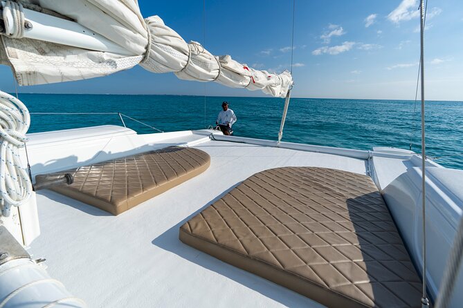 2 in 1 Catamaran to Isla Mujeres Tour from Cancun with Open Bar - The Catamaran Ride and Open Bar: Fun Without the Guesswork