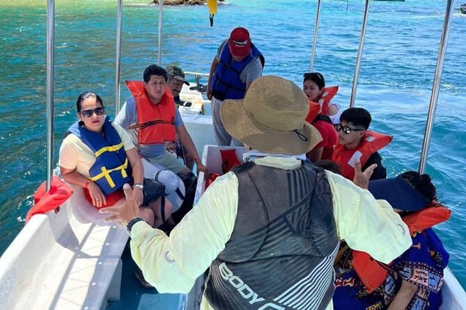 2 in 1 Tour | Arc Tour with Beach Drop - Boarding at Playa Coral Negro: Safety, First Views, and Quick Photos