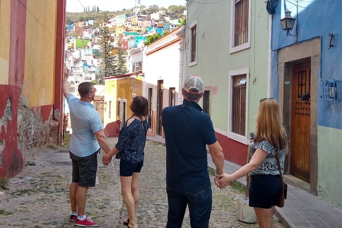 3-Hour Guided Walking Tour of Guanajuato - Plaza de la Paz: Porfirista Power, Catholic Roots, and Mining Origins