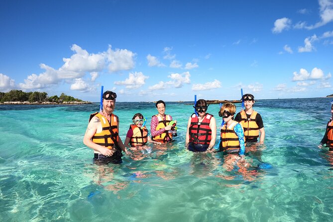 3 Hours VIP Semiprivate Tour Isla Mujeres Full Snorkeling Experience - Boat reality: ladders, sea movement, and who should think twice