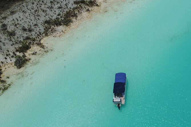 3 hr Pontoon Tour with access to Beach Club and Free Kayaks - Best For Families, Couples, and First-Time Bacalar Days