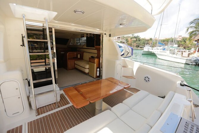 4 Hour - 47' Azimut, Tulum, Playa del Carmen, Riviera Maya - How the 4 hours usually feel: paced for fun, not exhaustion