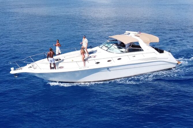 4 hours - Private 48ft Yacht all inclusive in Tulum and Playa del Carmen - Snorkeling at the Reef: Gear Included and One Hour You Can Actually Use