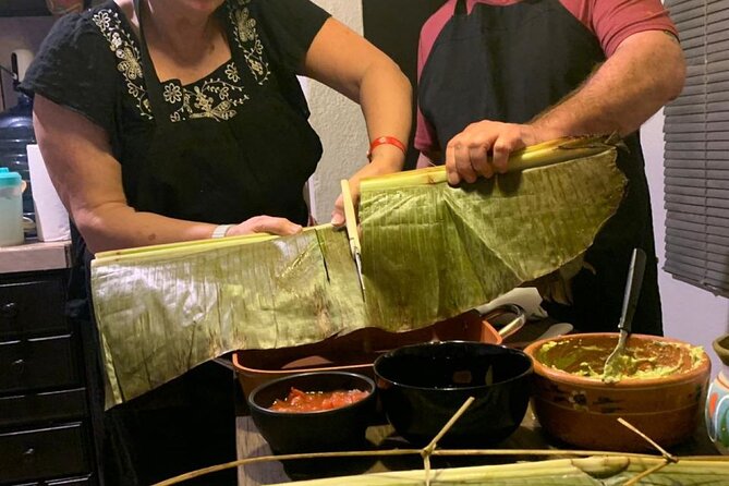 4h Cooking Class in Cancun with 8 Recipes & Bottomless Drinks - Drinks, Photos, and the Shared Table Moment