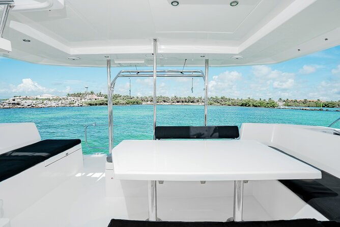 4H Lux 40' Catamaran All-Inclusive in Tulum and Playa del Carmen. - What You Eat and Drink on the Catamaran