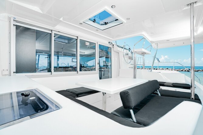 4H Lux 40' Catamaran All-Inclusive in Tulum and Playa del Carmen. - Who This Catamaran Day Suits Best