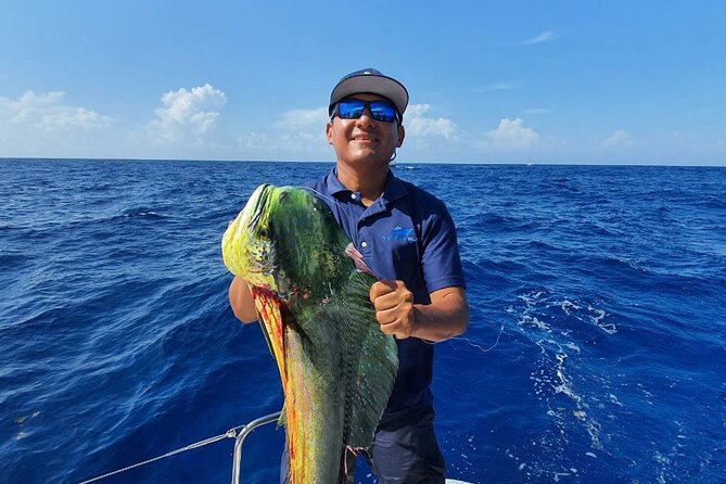 4H Luxury 44' Catamaran All-Inclusive in Tulum & Playa del Carmen - Troll fishing and the chef-prepared catch plan