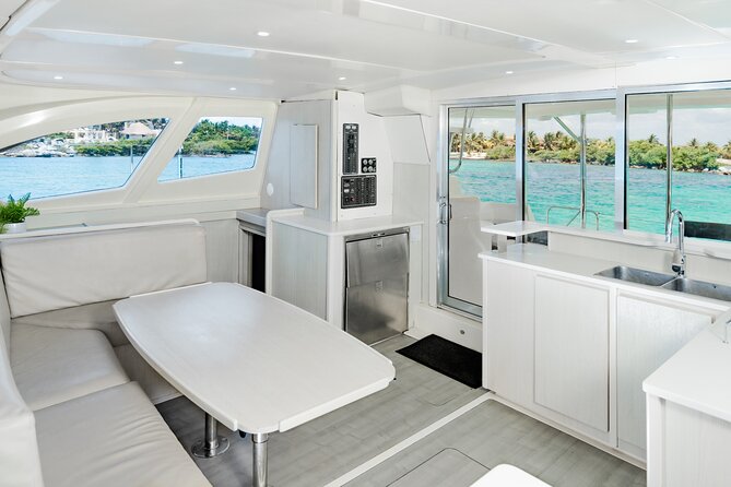 4H Luxury 44' Catamaran All-Inclusive in Tulum & Playa del Carmen - Boat comfort, cleanliness, and what I’d watch for