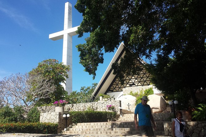 4Hrs City Tour Exclusively for Hotels, Divers, Chapel & Mural. - A tight 4-hour plan that still feels complete