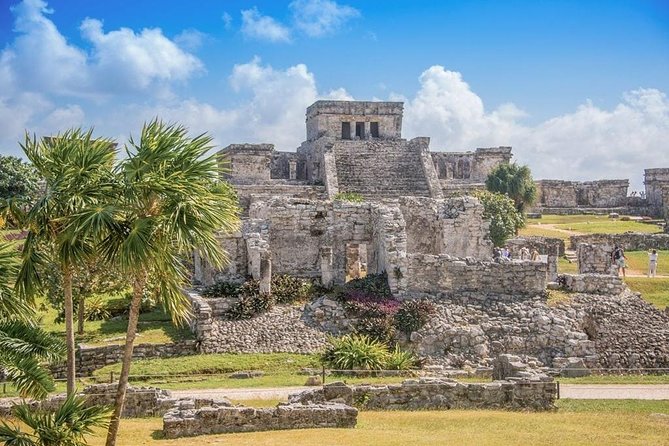 4X1 VIP Tulum, Coba, Cenote and Playa del Carmen Tour - Playa del Carmen VIP: 45 minutes to taste the town