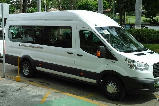 Acapulco Airport Roundtrip Transfers - How the Meet-and-Greet Works at Acapulco Airport