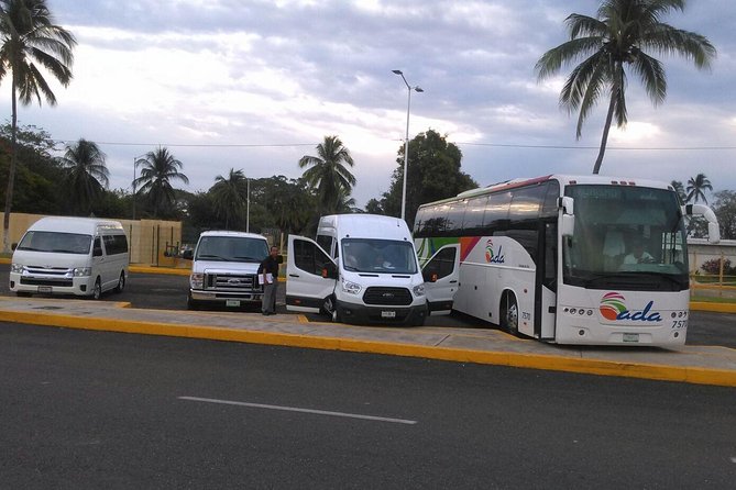 Acapulco Airport Roundtrip Transfers - English Support and the Comfort Factor for First-Time Visitors