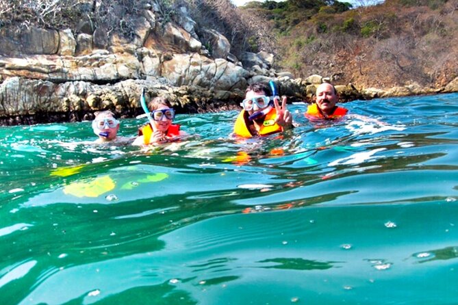 Acapulco Snorkeling Tour - The Underwater Camera, and How to Get Your Photos