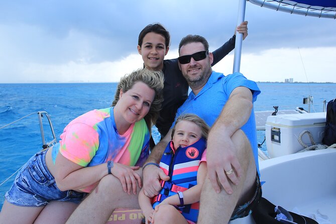 All Inclusive Isla Mujeres Catamaran - Entering The Whole Day From Playa Tortugas in Cancun