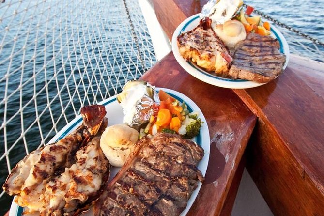 Amazing Romantic Dinner on a Spanish Galeon with Saxophone Music - On board the Columbus: how the evening usually flows