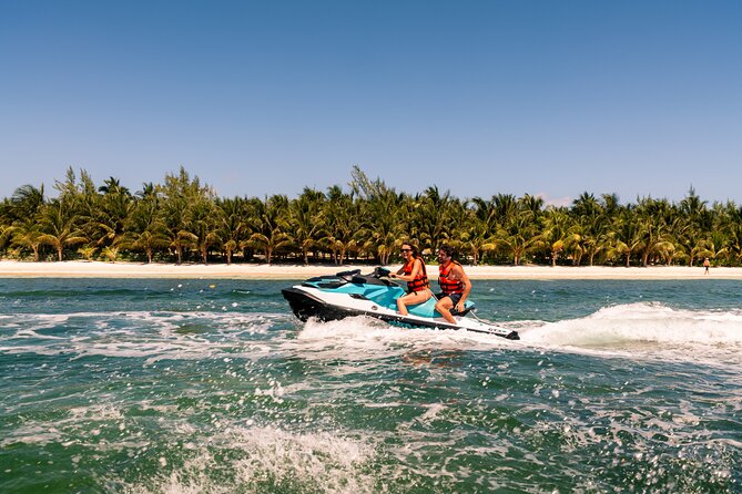 ATV with Speedboat, Waverunner, or Parasailing - WaveRunner or speedboat on Maroma Bay: what you’re paying for