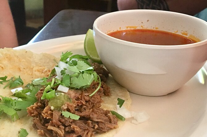 AvoCabo Food Tour - Value check: why two guides and five stops matter