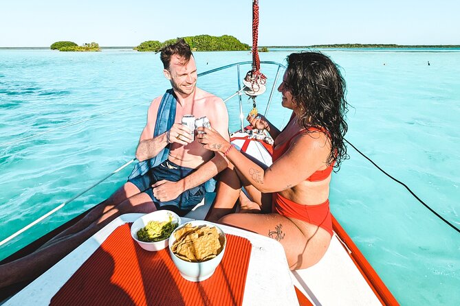 Bacalar: 4hr Private Sailing Tour with Guacamole & Drinks - Onboard Food and Drinks: Homemade Guacamole and Cold Beer