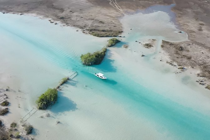 Bacalar Boat Tour and Visit to Cenotes - Why Bacalar’s 7 Colors Lagoon Feels Different From a Boat