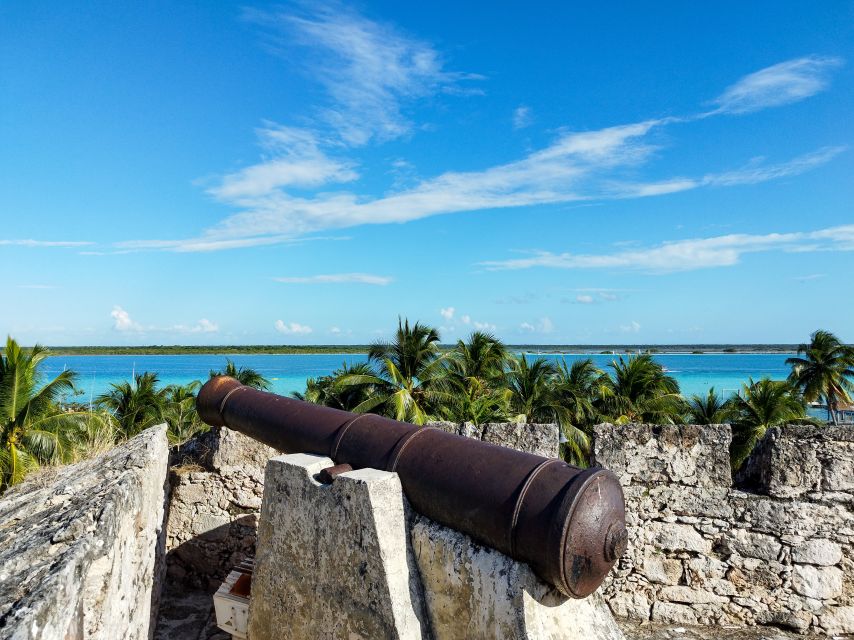 Bacalar: Lagoon, Pirate Canal, Stromatolite Day Trip w/Lunch - San Felipe Fort: history stop that adds context