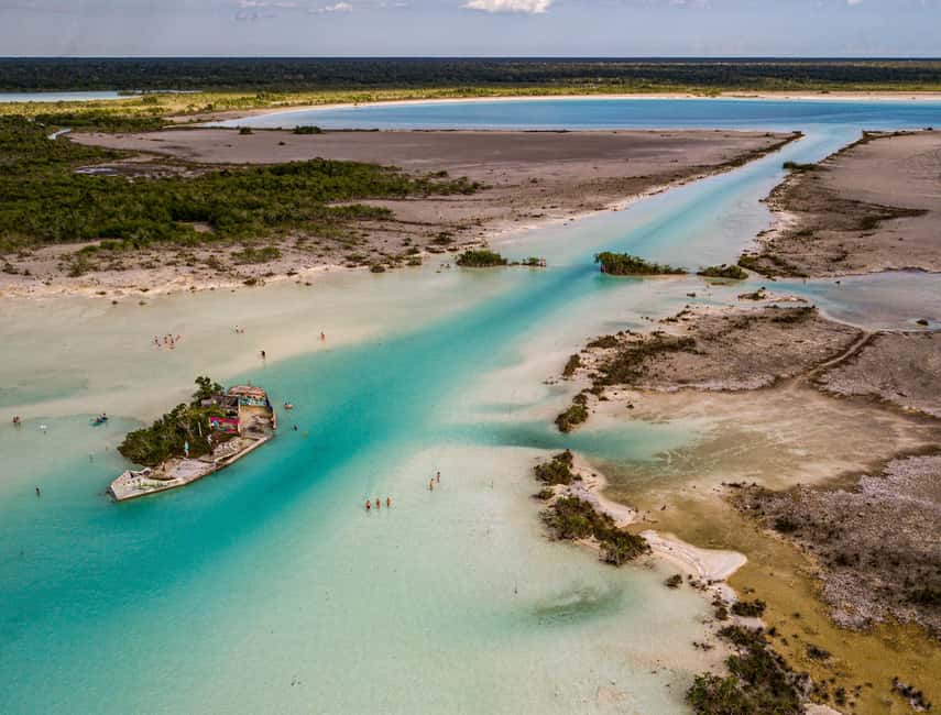 Bacalar: Lagoon Sailing Tour with Snacks and Drinks - Why a sail on Bacalar Lagoon feels different