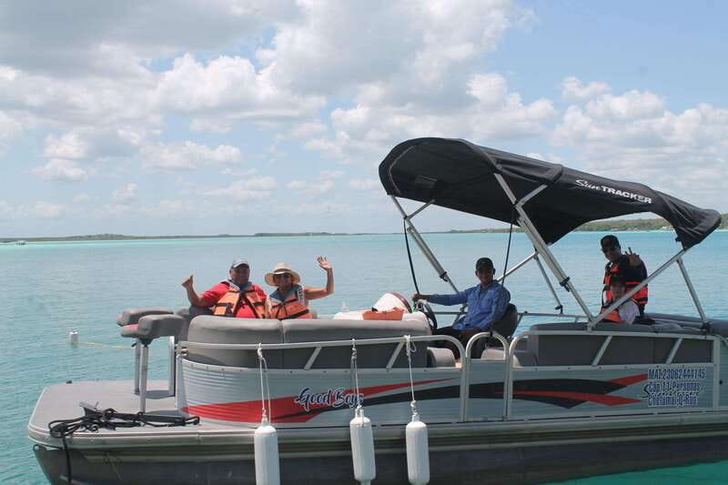 Bacalar: Lake of Seven Colors Pontoon Tour with Fruit - Key things I’d watch for on this pontoon tour