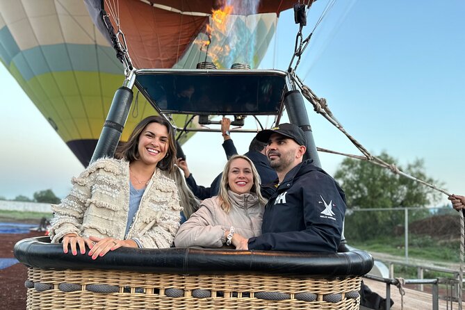 Balloon Flight + Breakfast in a cave + Pick up CDMX + Pyramids - Drone footage, photo sales, and how to handle the post-landing wait