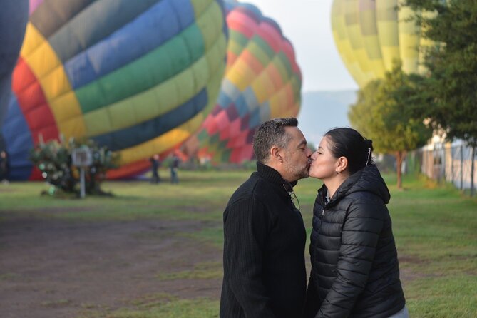 Balloon Flight + Breakfast in a cave + Pick up CDMX + Pyramids - Pickup from Mexico City and the Sheraton Maria Isabel midpoint