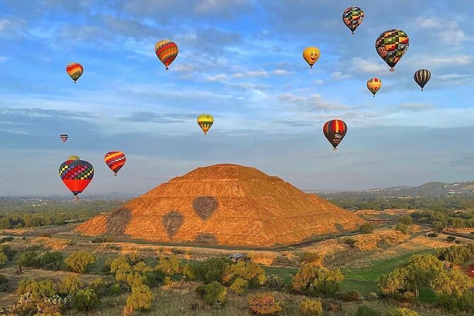 Balloon flight + pick up in CDMX + Breakfast in Cave + Pyramids - An early start, and why it works for Teotihuacan