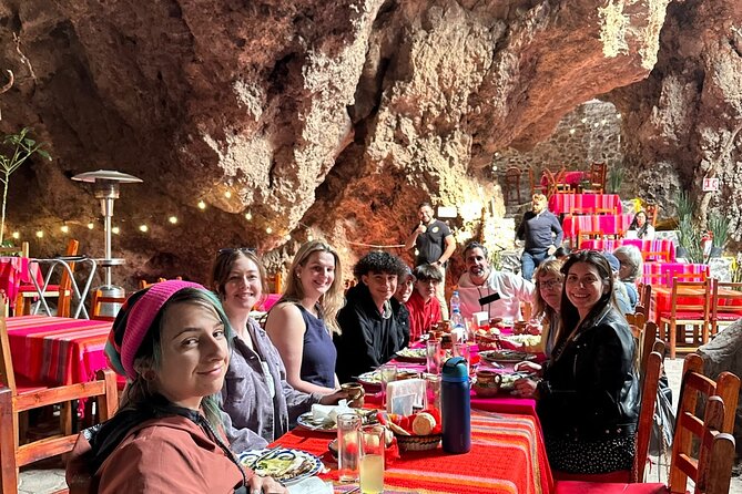 Balloon flight + pick up in CDMX + Breakfast in Cave + Pyramids - Landing, toast, and the end-of-flight ceremony