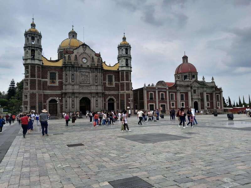 Basilica de Guadalupe: Complete Walking Tour - El Cerrito, La Ofrenda Photo Moment, and El Pocito