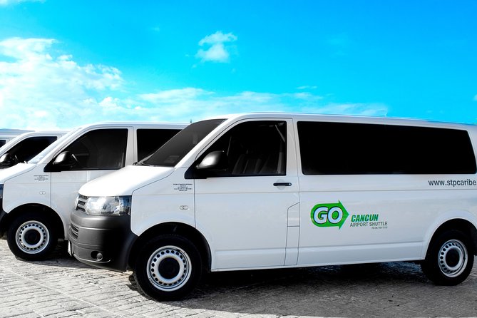 Black Luxury Van WiFi arrivals aboard from Cancun Airport - Finding the representative quickly: what to do after you land