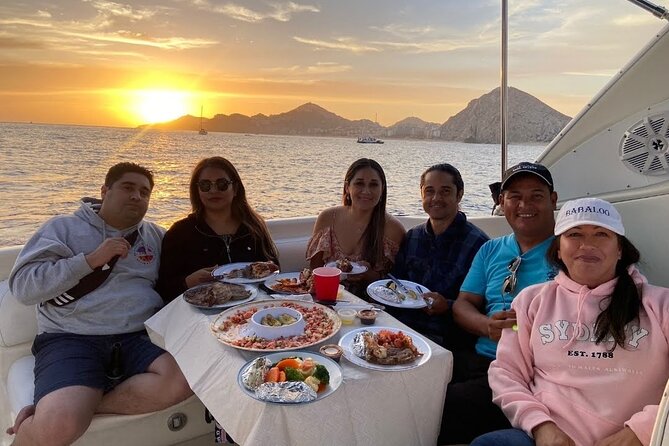 Cabo Arch Sunset Yacht Tour - Dinner & Drinks — Up to 18 Guests - Dinner and Drinks Included: Fajitas, Ceviche, and the Cabo Bar Style