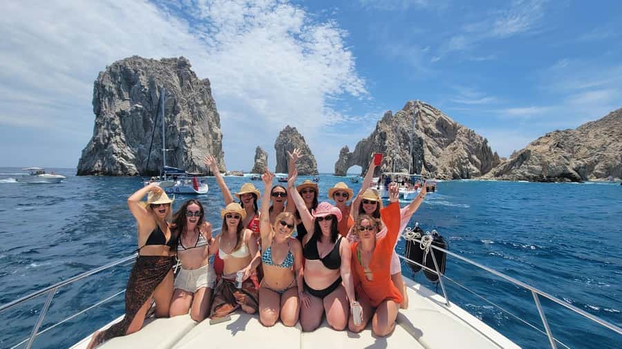 Cabo: Arch, Whales, Snorkel Tour - Food & Drinks 1-20 people - Cabo Arch, whales, and snorkel: why this 3-hour format feels right