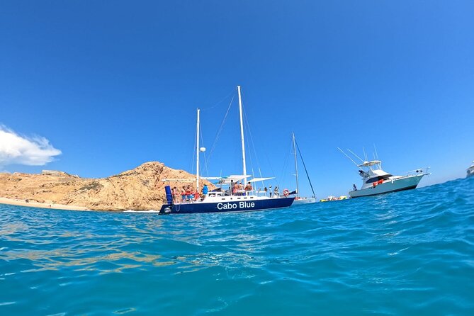 Cabo Blue Snorkeling Cruise, Open Bar and Lunch in Cabo San Lucas - Pelican Rock, Lovers Beach, and El Arco: Cabo Land’s End by Boat