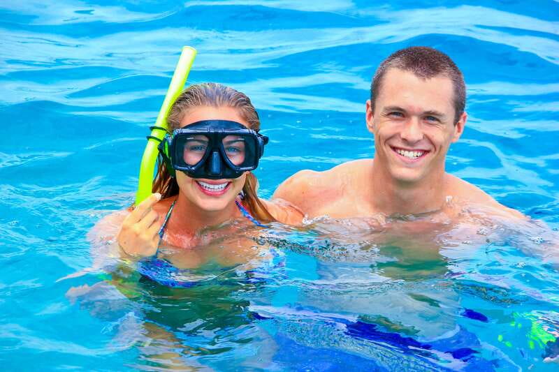 Cabo Catamaran Snorkel: Arch & Santa Maria, Open Bar, Snacks - The open bar and snacks: relaxing onboard without making it a full party