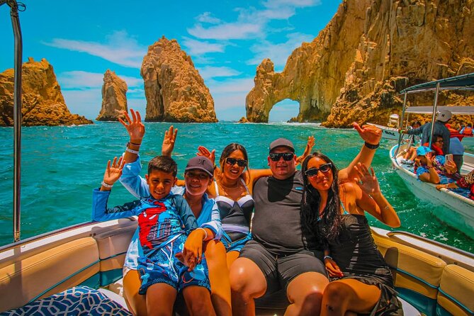 Cabo life Private Yacht in Los Cabos | 10 PAX & 3 HRS - Crew you can trust, plus names to look out for