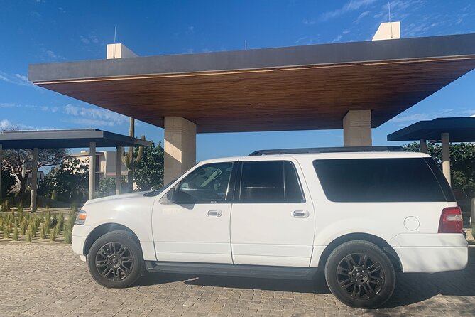 Cabo Private Transportation to Cabo - The Ride to Downtown Cabo San Lucas in About 30 to 50 Minutes