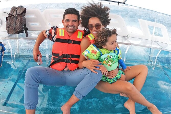 Cabo's Original Clear Boat Tour: See all of the tourist locations - Stop 1, Arch of Cabo San Lucas: Close-up photos without the land crowd