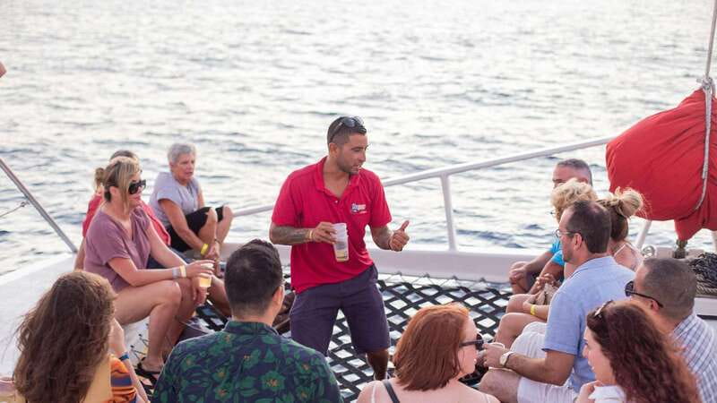 Cabo San Lucas: 2 Hour Sunset Cruise with Food and Wine - Should you book the Cabo sunset cruise with food and wine?