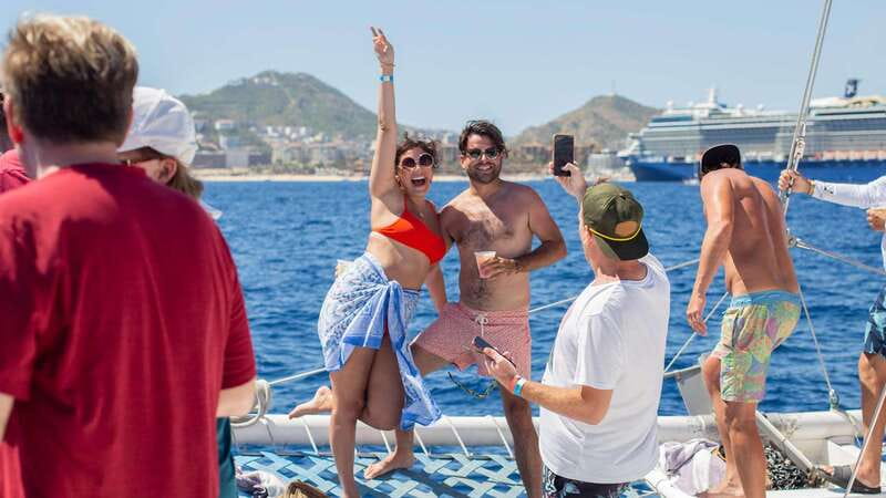 Cabo San Lucas: 4-Hour Snorkeling Cruise with Open Bar - Sailing past The Arch, Lover’s Beach, and the Sea Lion Colony