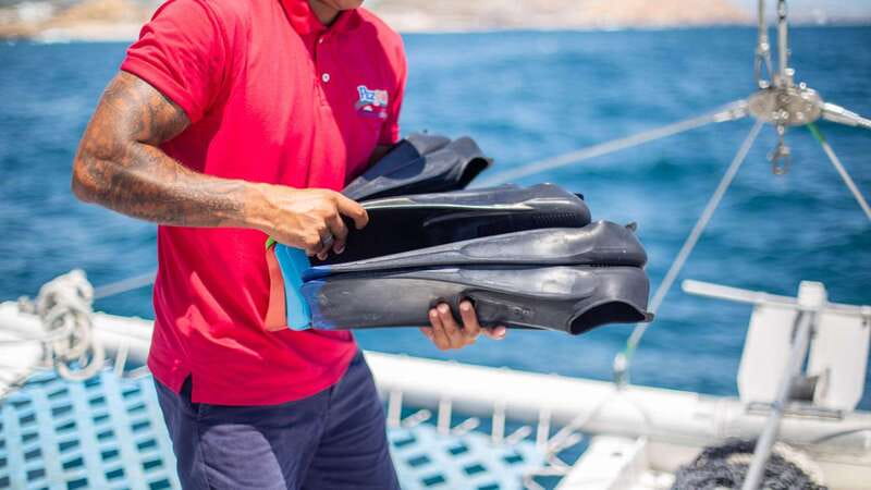 Cabo San Lucas: 4-Hour Snorkeling Cruise with Open Bar - Santa Maria Bay snorkeling: time in the water, plus float time