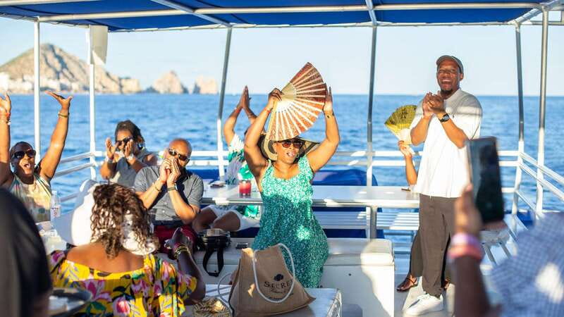 Cabo San Lucas: Cabo Mar Mexican Flavors Sunset Cruise - From hotel pickup to the dock, what the first 30 minutes feel like