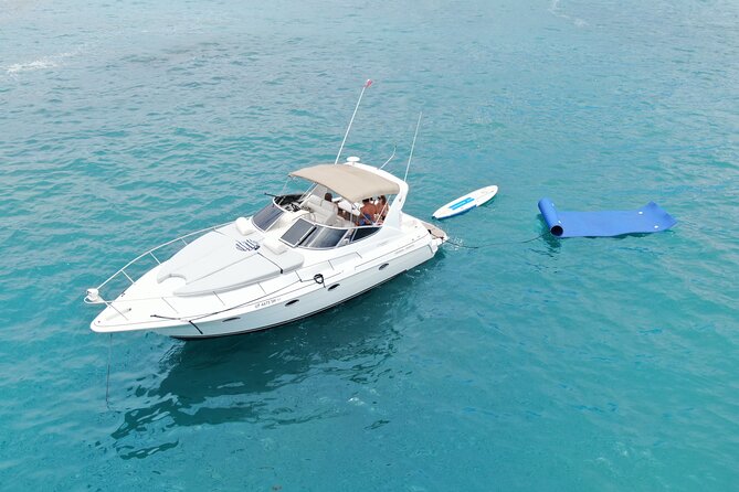 Cabo San Lucas Yacht Rental all inclusive - Medano Beach at the Bay of Cabo: your 2-hour water time