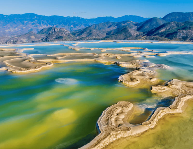 Caminos del Condoy: Boiling water, Mitla. Mezcal - Hierve el Agua: the boiling-water, petrified-falls part of the day