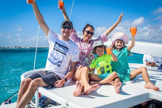 Cancun : All Inclusive Catamaran Tour to Isla Mujeres - Group size, comfort, and practical expectations