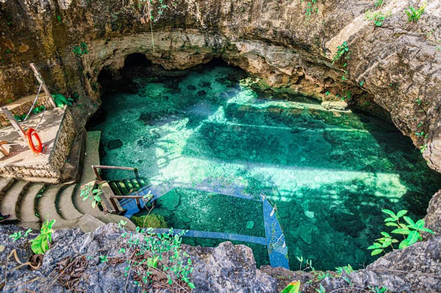 Cancun: Cenotes El Retoño entrance with transport, food, and guided tour. - Food included: à la carte regional meal and a drink